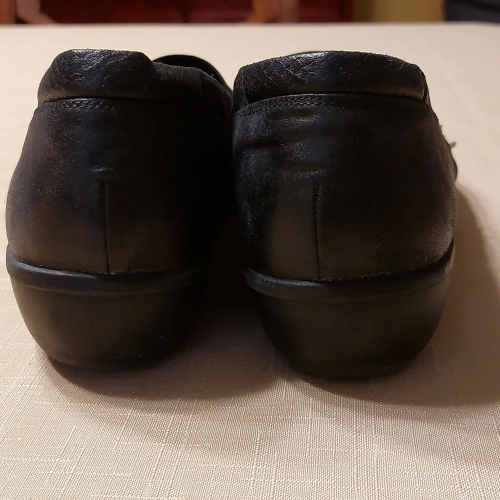 Yuu Black Flat Comfort Wedge Loafers Size 12 Stretch Panel EUC